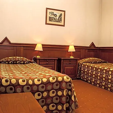 Hotel Central 3*