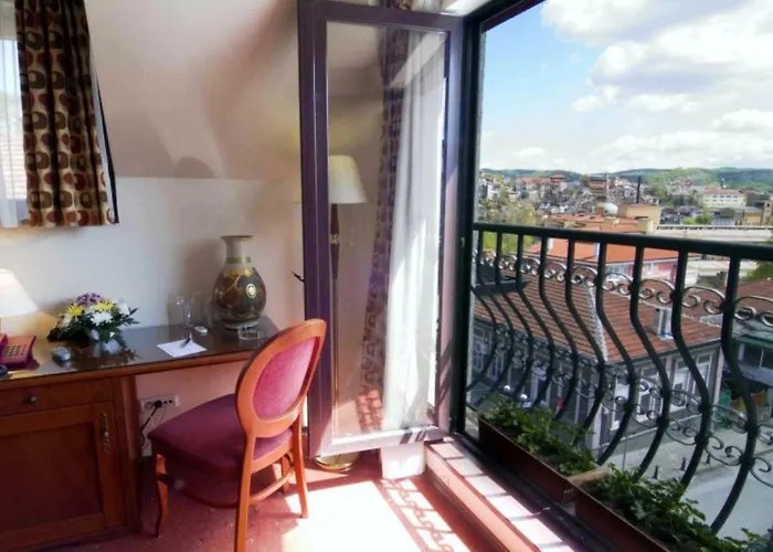 Hotel Central 3* Велико-Тирново