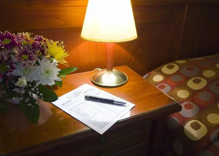 Hotel Central Hotel 3*