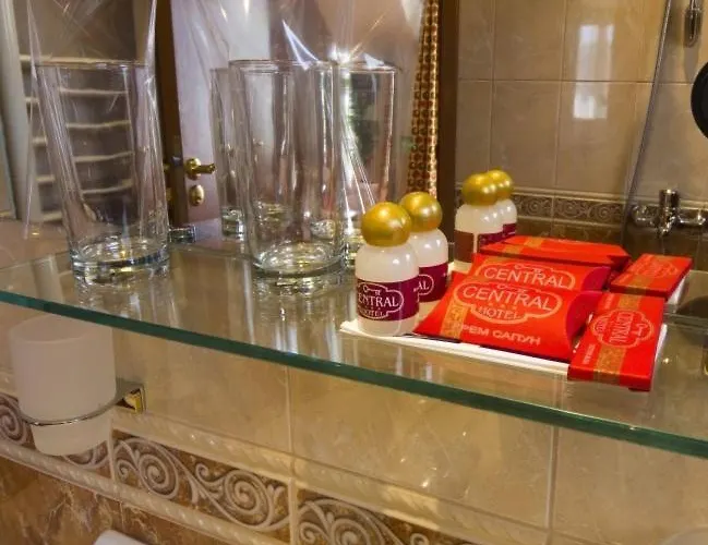 Готель Hotel Central 3*