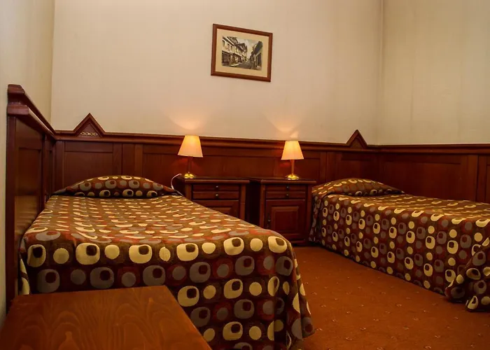 Hotel Central Готель 3*